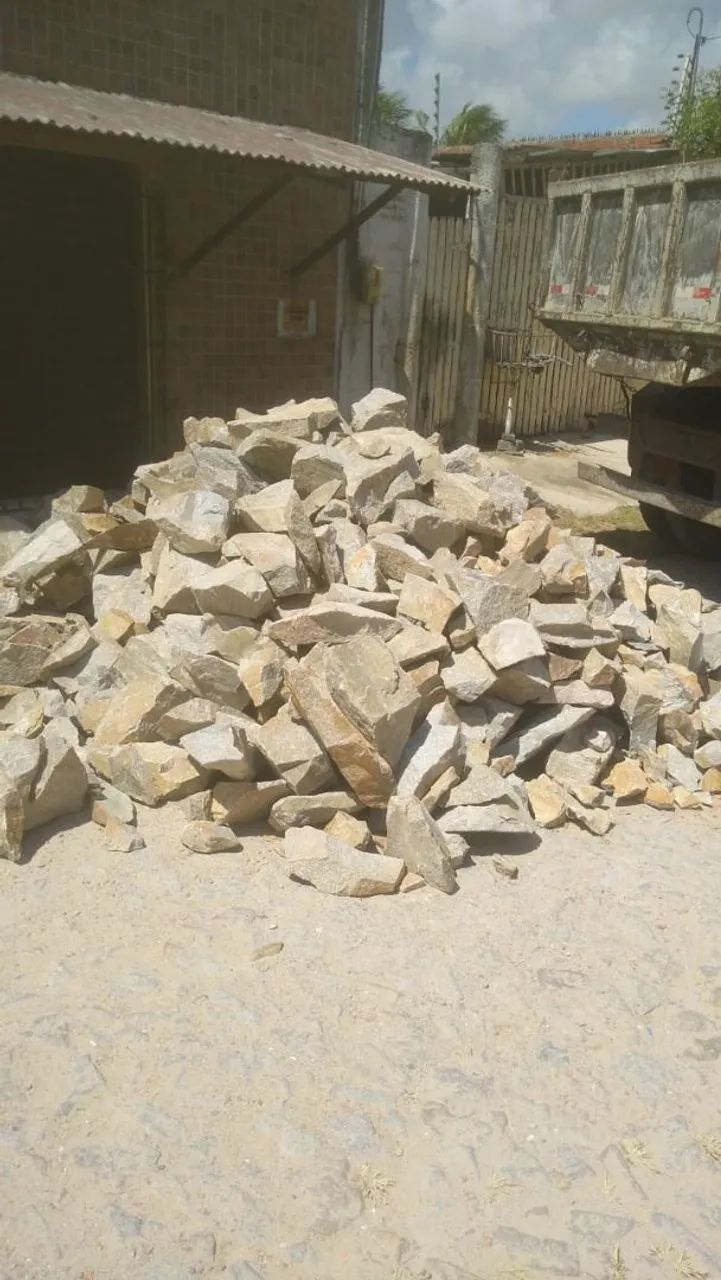 Pedra Alvenaria carrada de 6 ou 12 metros - Foto 2