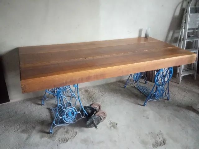 Mesa rústica cedrinho