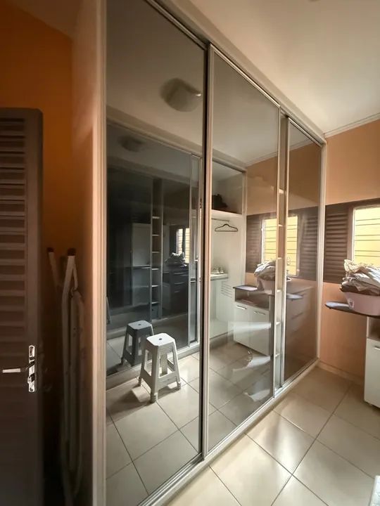 Guarda-roupa com Espelhos - Foto 3