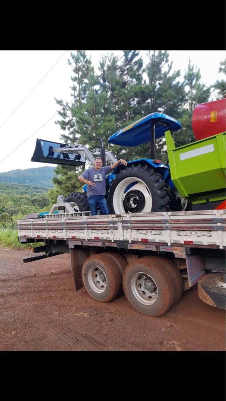 Vendo trator impecável new holand tt3840 ano 2010 e implementos