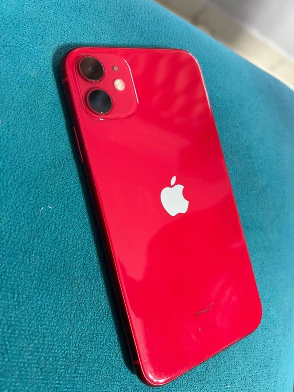iPhone 11 Red 128gb Completo Único Dono - Foto 3