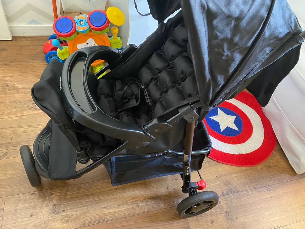 Carrinho de bebê + Cadeirinha bebe conforto Voyage - Foto 4