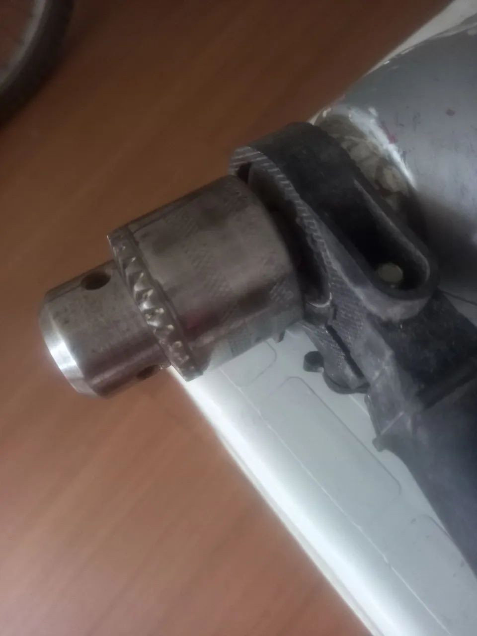 Furadeira e parafusadeira com controle de velicidade  mondial função martelete autoreverse64363476714627121