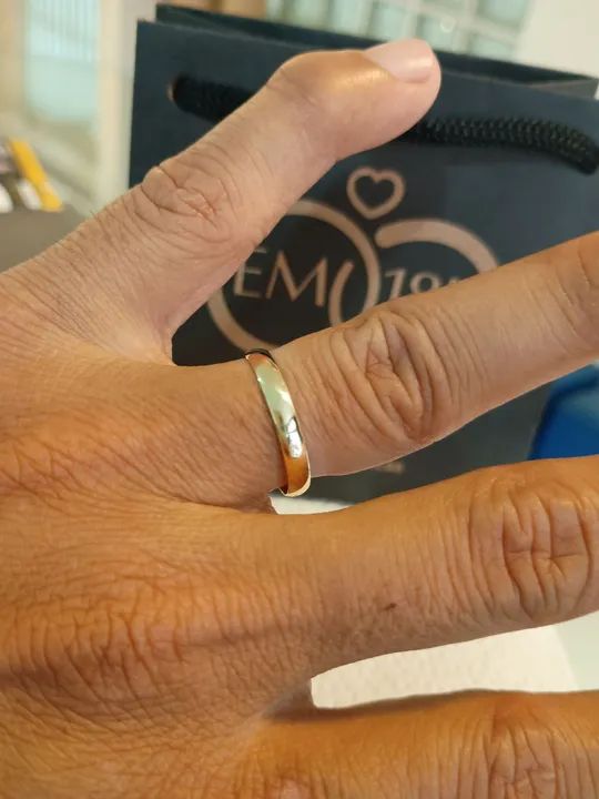 Par Alianças de ouro 18k ( preço promocional) gravação dos nomes dentro 
