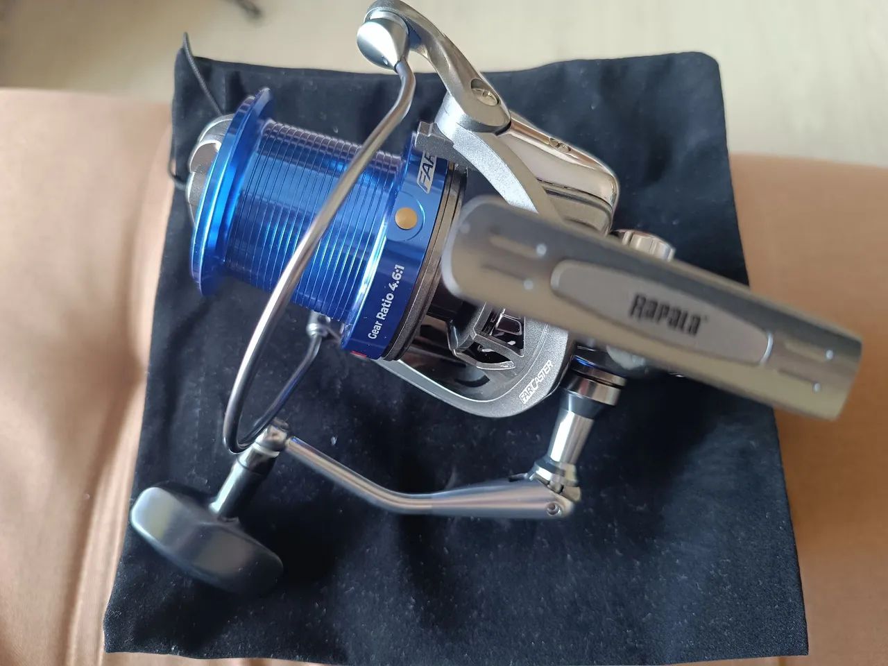 Molinete Rapala Far Caster 6000 - Foto 3