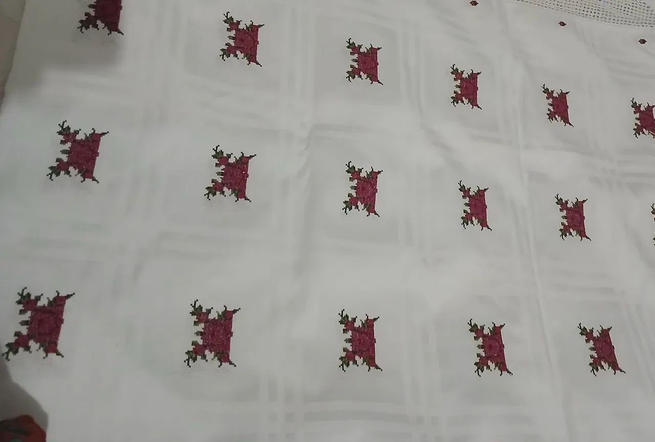 Toalha de banquete ponto cruz - Foto 2