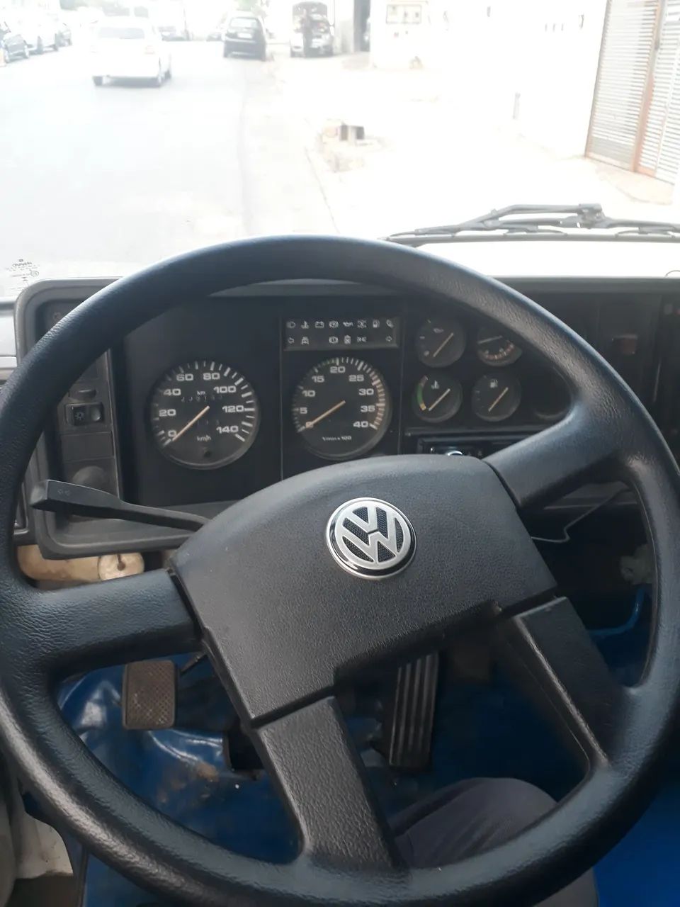 Caminhão vw 7100 troco por caminhonete carroceria - Foto 7