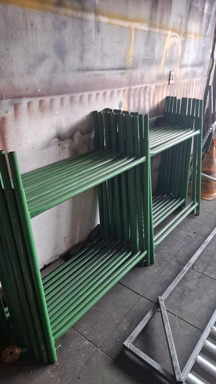 VENDO 70 PEÇAS DE ANDAIMES 1X1.  - Foto 2
