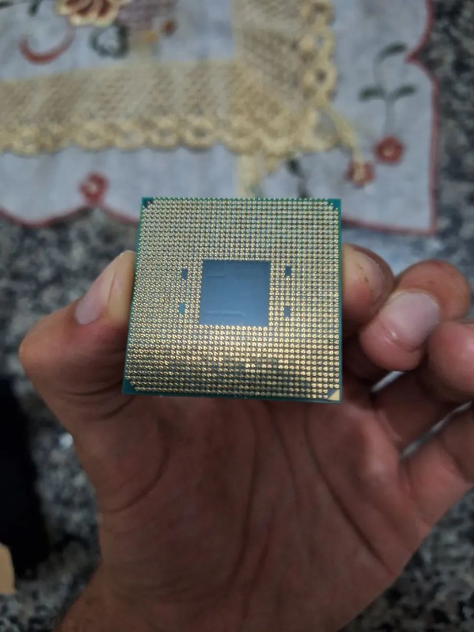 Ryzen 3 2200g + Cooler box - Foto 2