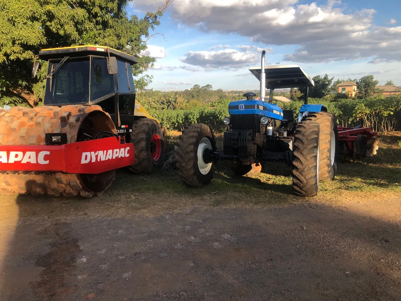 Rolo compactador CA 250