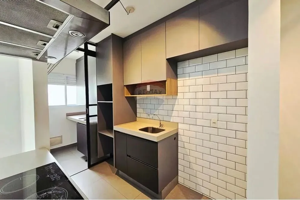 Apartamento com 2 Quartos, Sala Integrada, Cozinha, 1 Vaga com 52 metros para locação, Ág