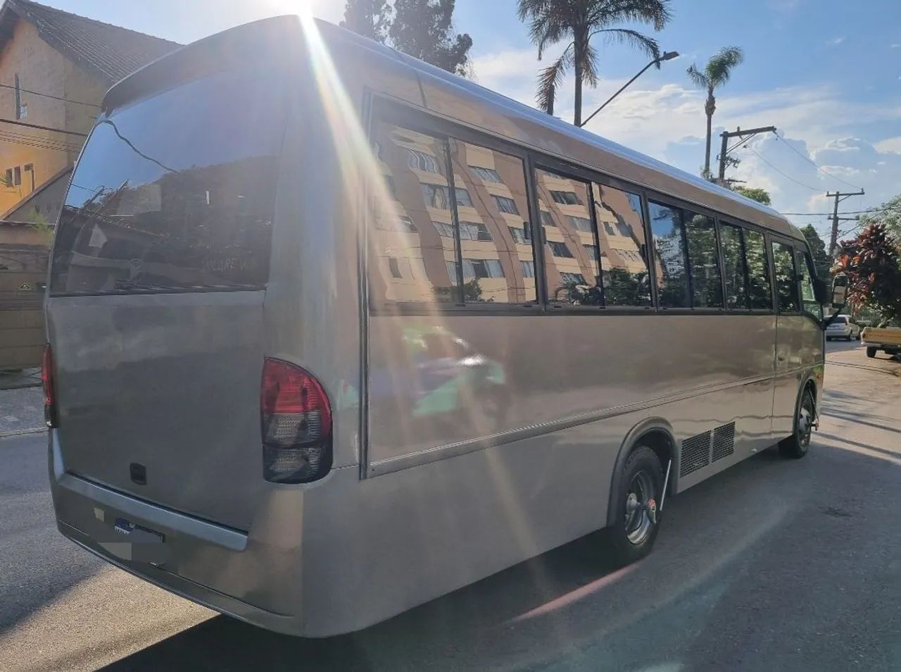 Micro-ônibus VOLAR W8 27lugares rodoviario  - Foto 4