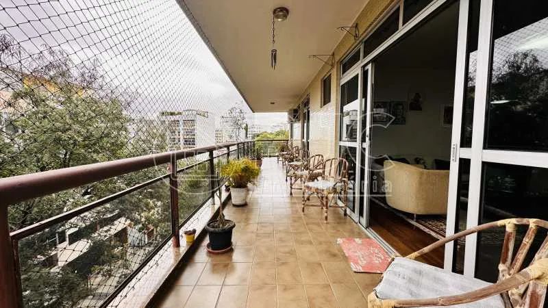 Apartamento para venda com 186 metros quadrados com 4 quartos em Tijuca - Rio de Janeiro - - Foto 2