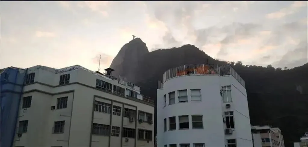 Excelente quarto sala no Humaitá - Vista pro Cristo Redentor!