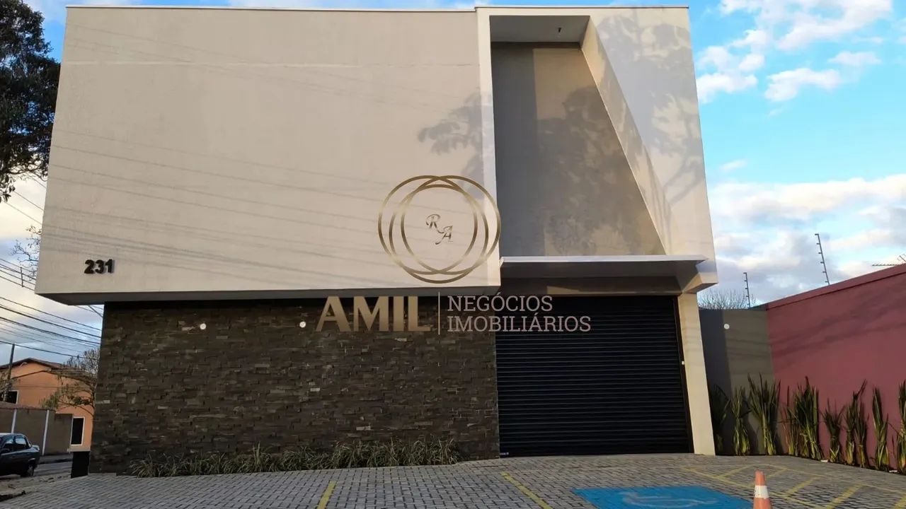 TT Aluga EXCELENTE Ponto Comercial, 240 m², 4 Banheiros, 3 Vagas, Jardim Satélite - SJC