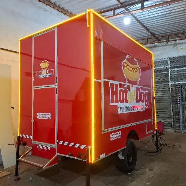 Trailer de lanche com churrasqueira em inox