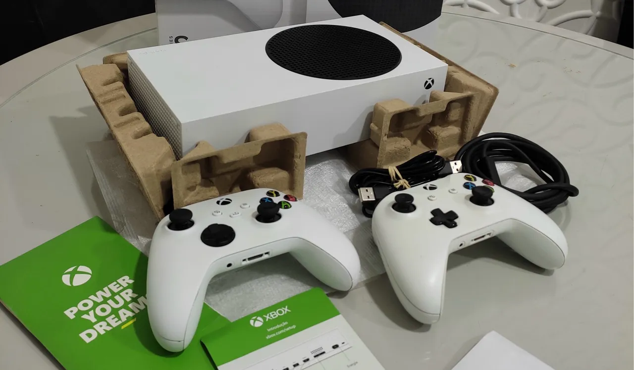 XBOX SÉRIES S COMPLETO! Aceito cartão