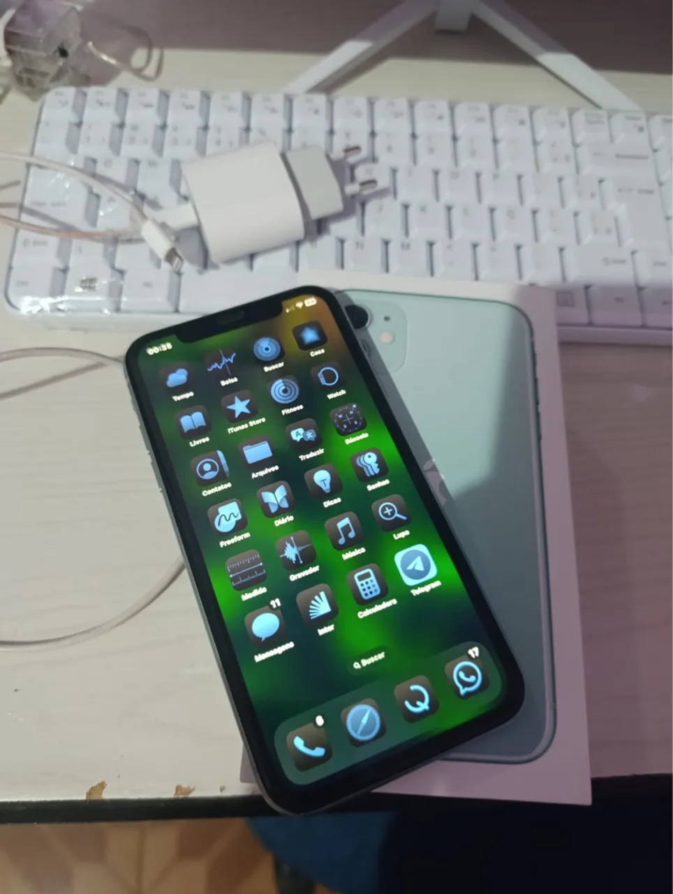iPhone 11 de 64GB. Apenas troco
