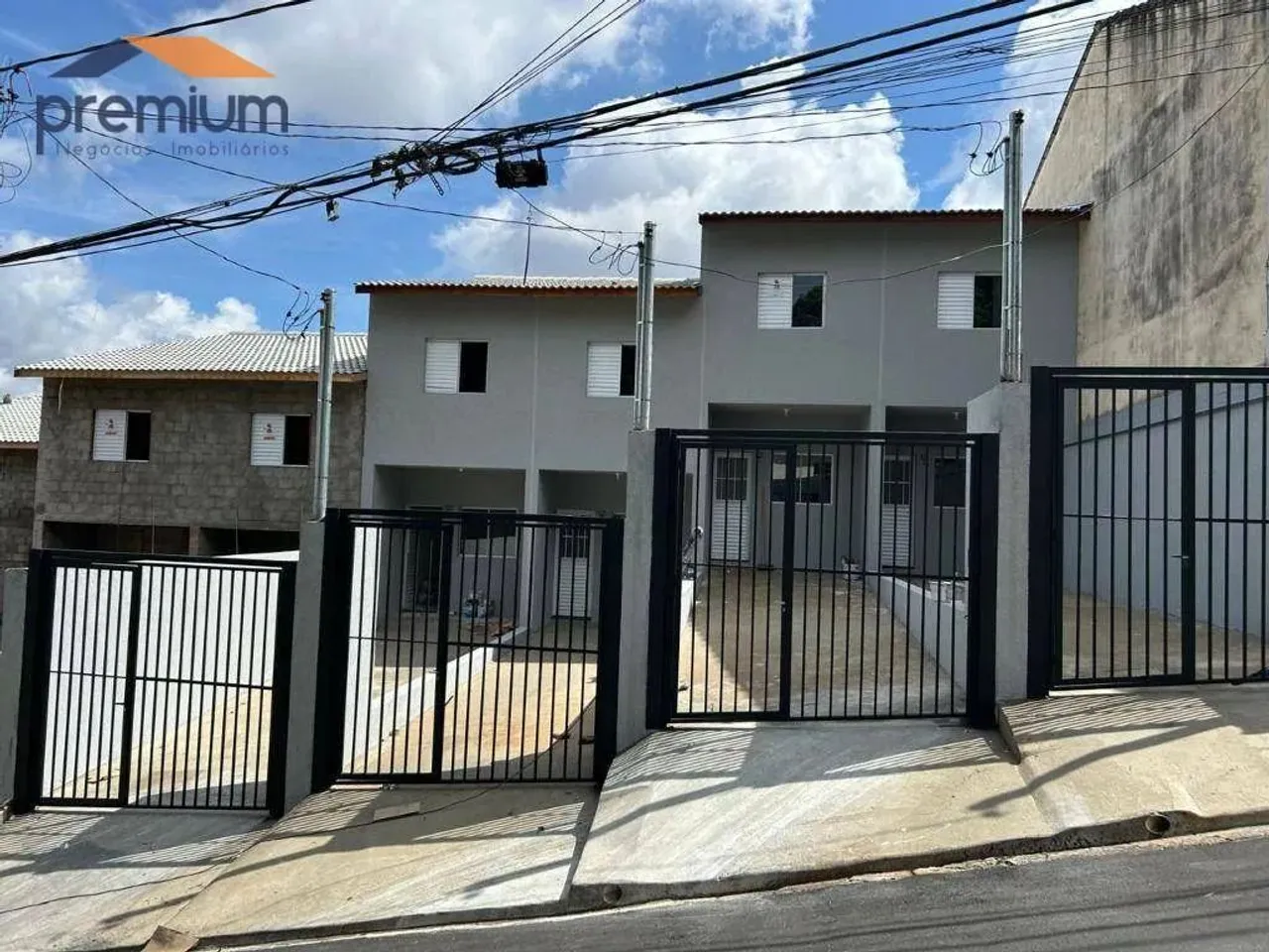 Casa com 2 dormitórios à venda, 72 m² por R$ 360.000 - Vila Aparecida - Bragança Paulista/