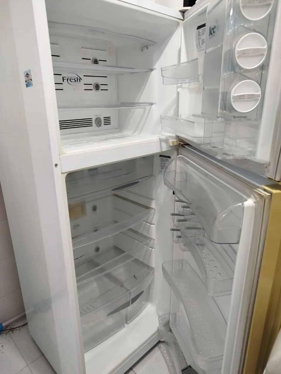 Vendo geladeira Frost Free 410 litros GE - Foto 2