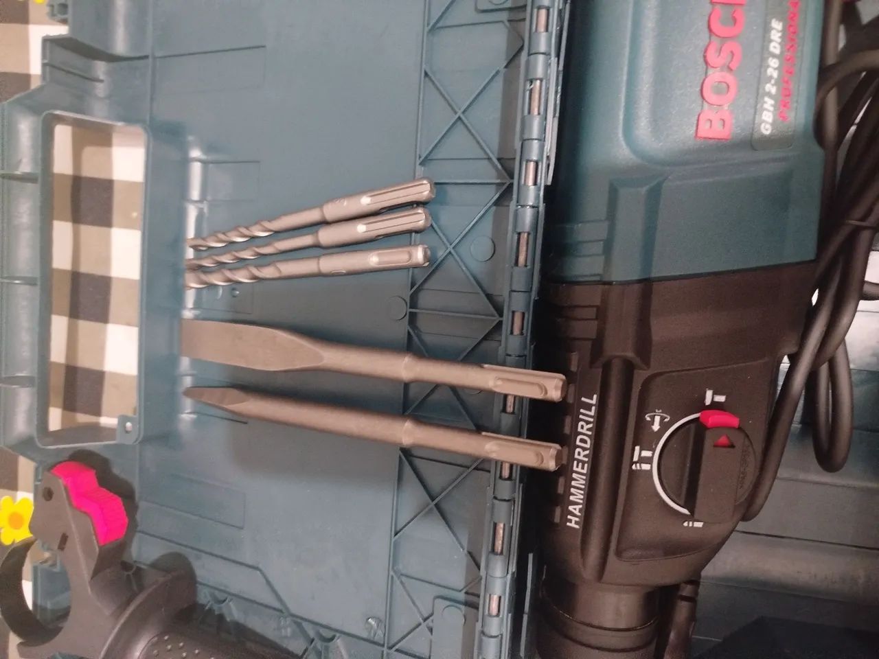 Vende se um Martelete Bosch novo.... - Foto 3