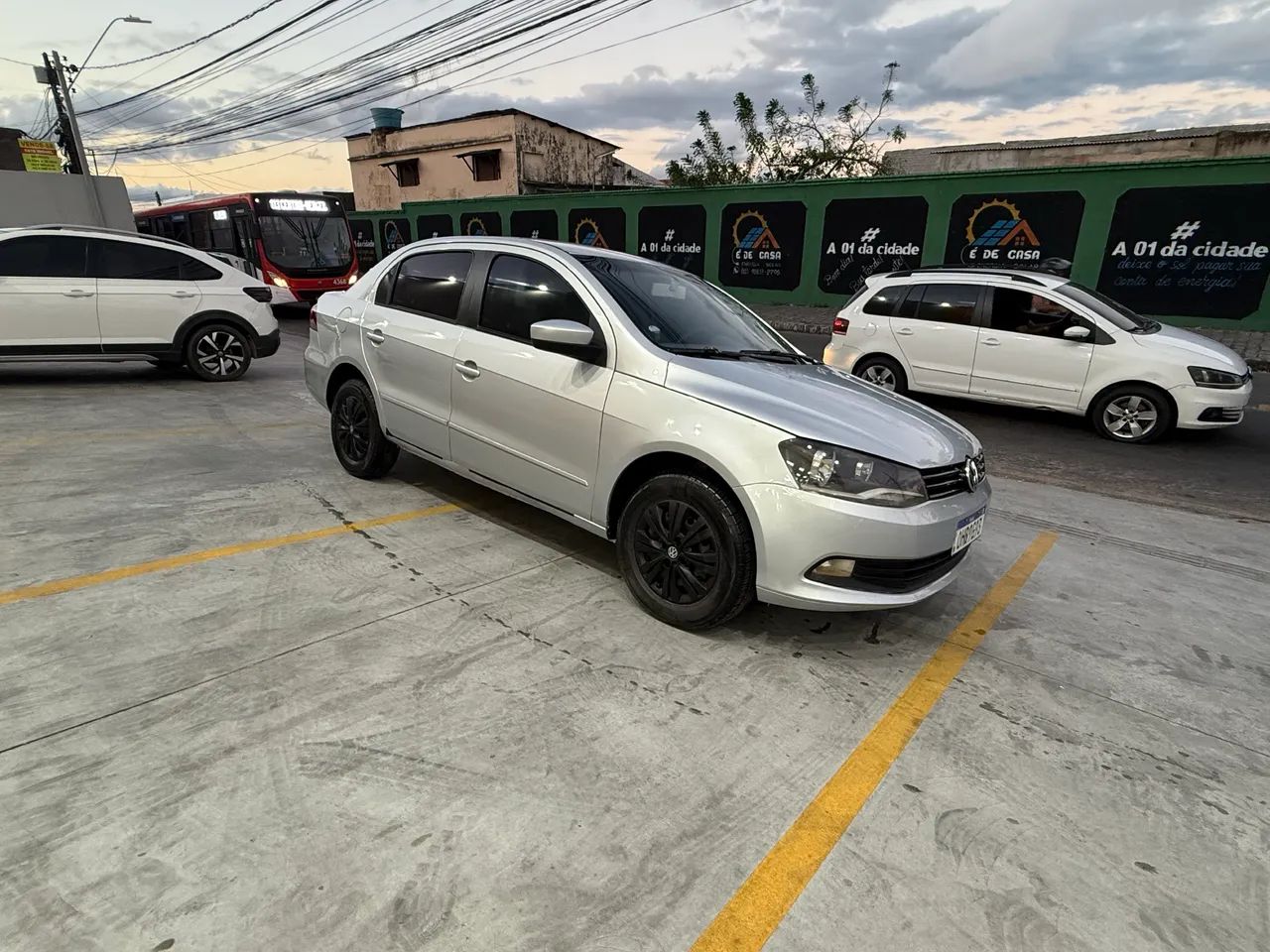 Volkswagen Voyage VOYAGE 1.0/1.0 City Mi Total Flex 8V 4p 2013
