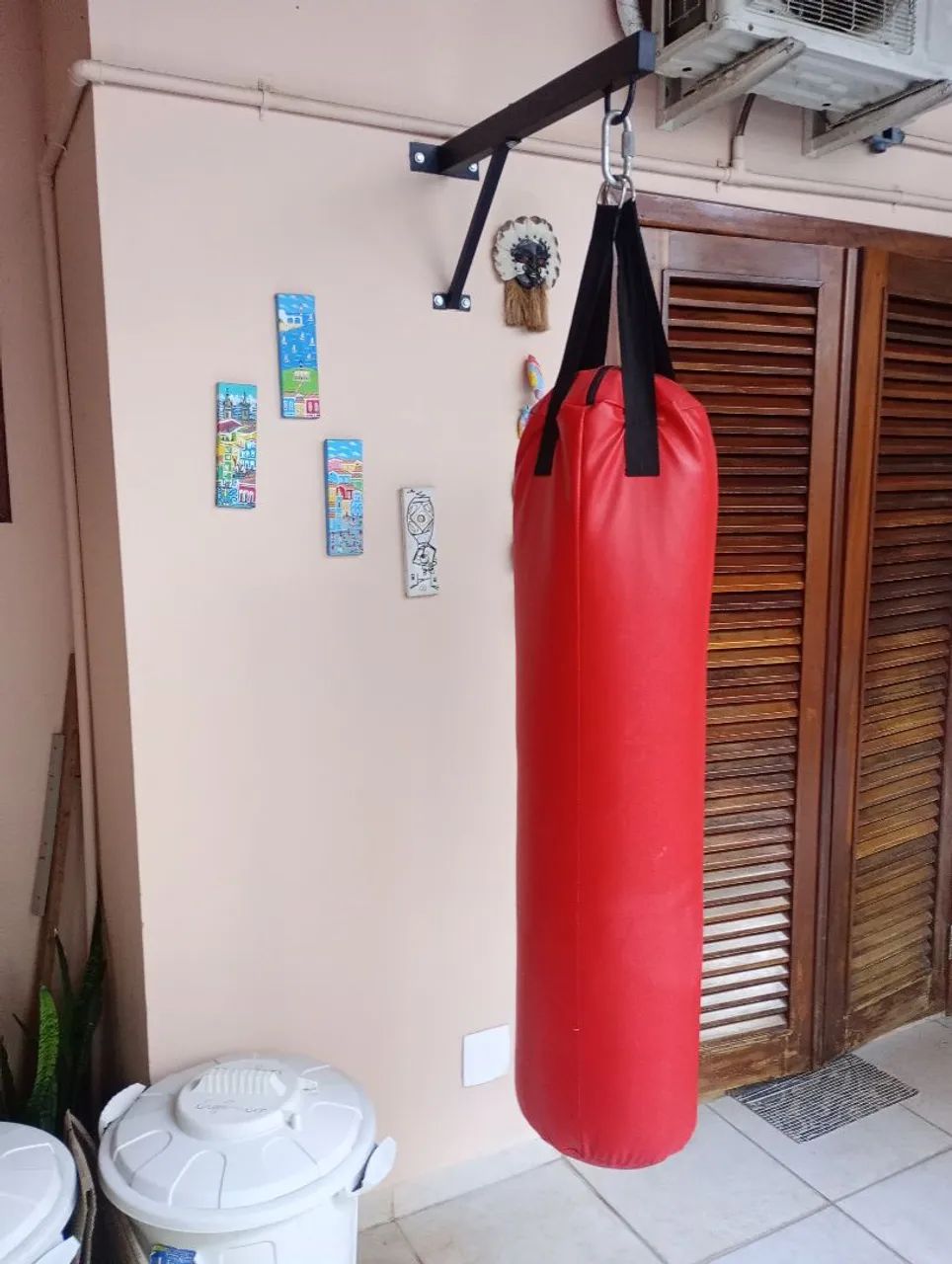 Saco de pancada com suporte de parede - Foto 3