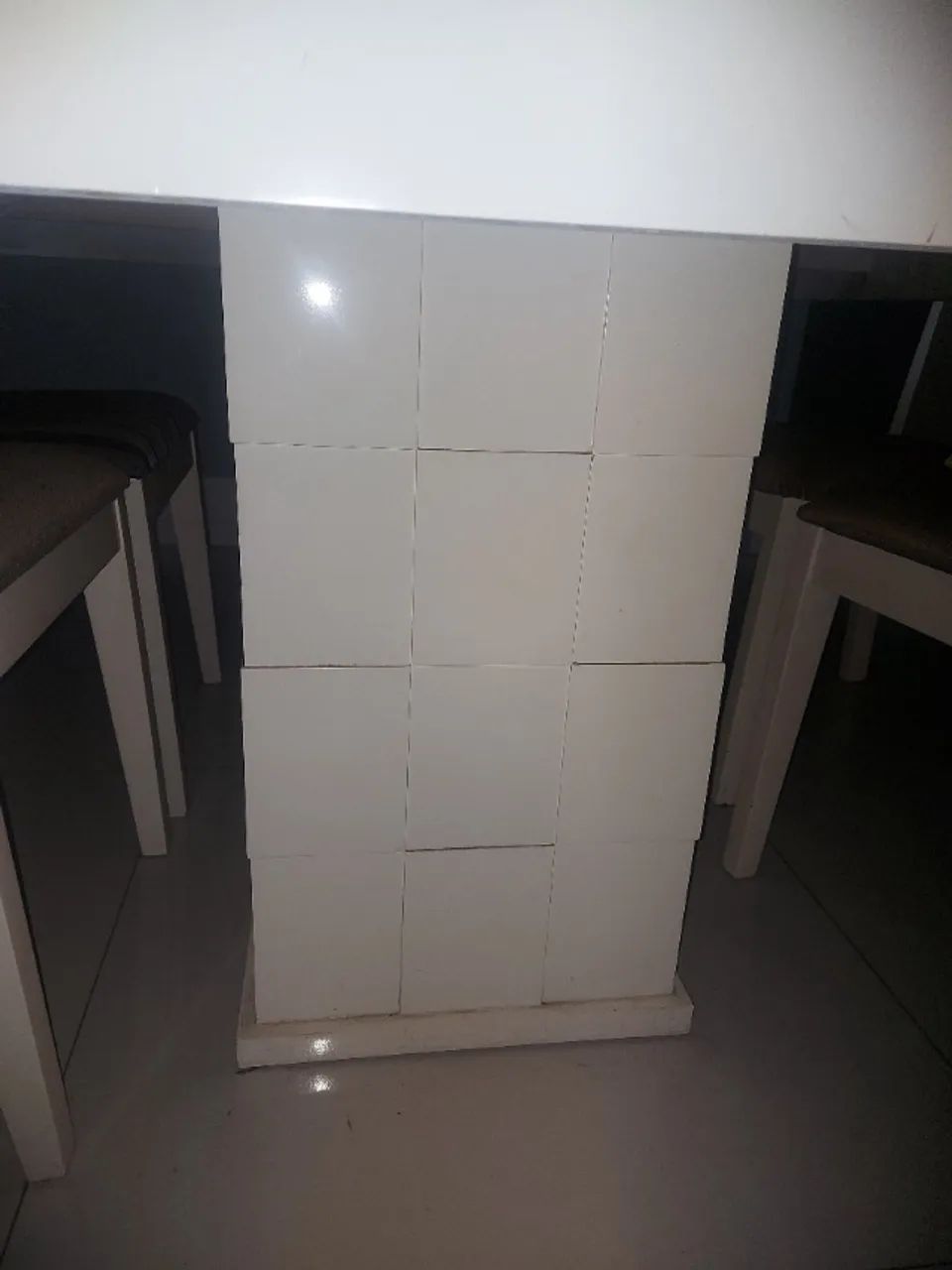 Mesa de jantar quadrada - Foto 3