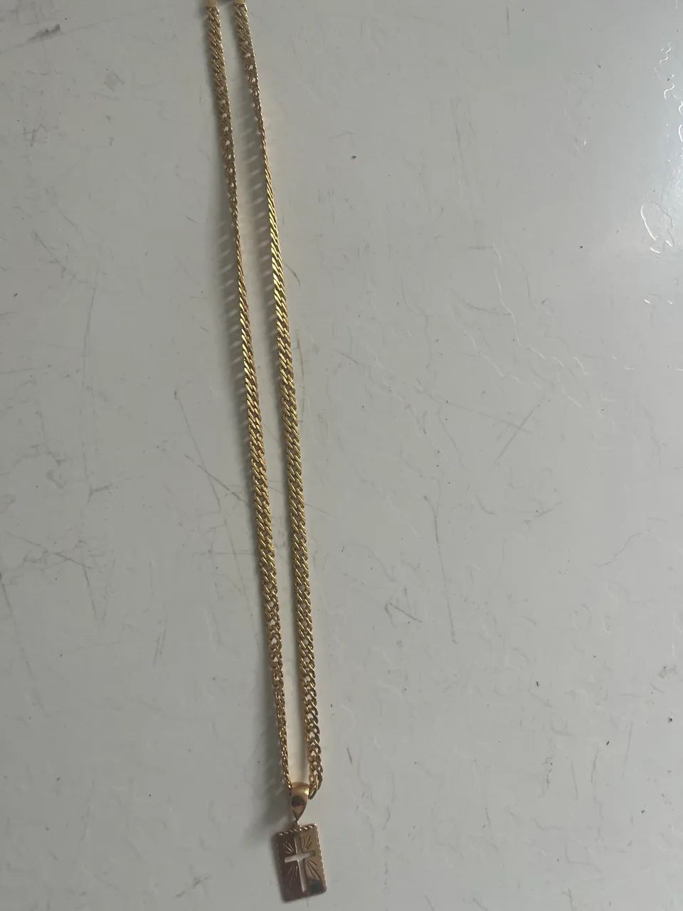 Cordão e pulseira 