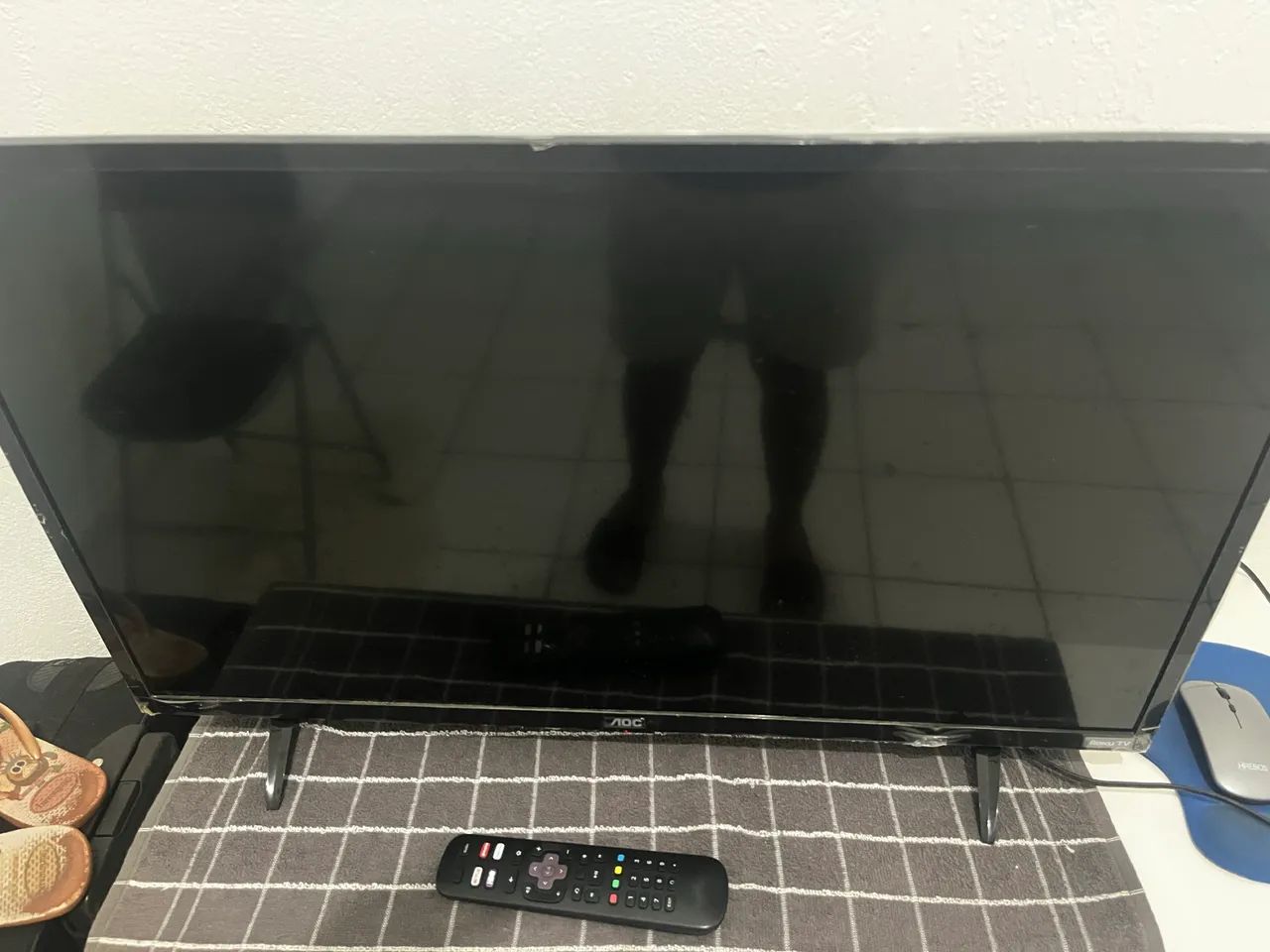 Televisão 32 Polegadas com tela azul - Foto 2