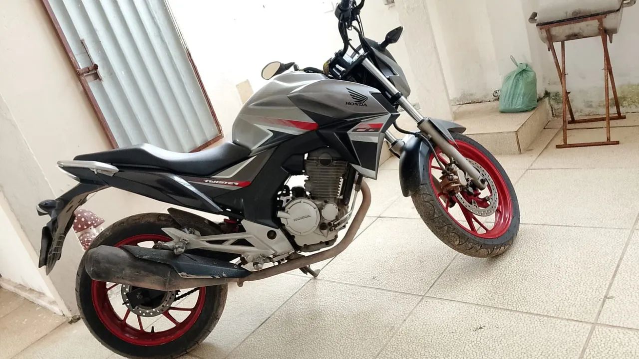 Honda CB Twister - Foto 2
