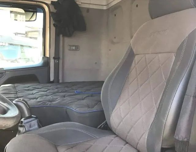 Volkswagen 24280 Baú 2016 - Foto 5