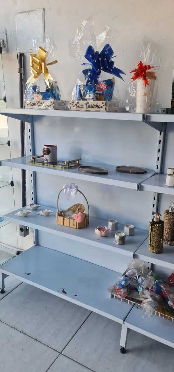 Vitrine expositor,  balcão de vidro com rodas e prateleiras  - Foto 5