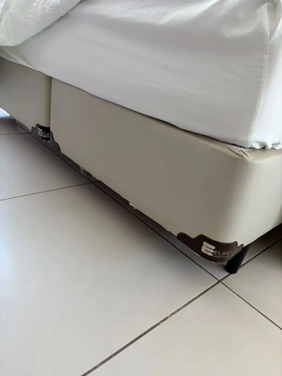 Cama box EURO em corino (sem colchão) - Foto 3