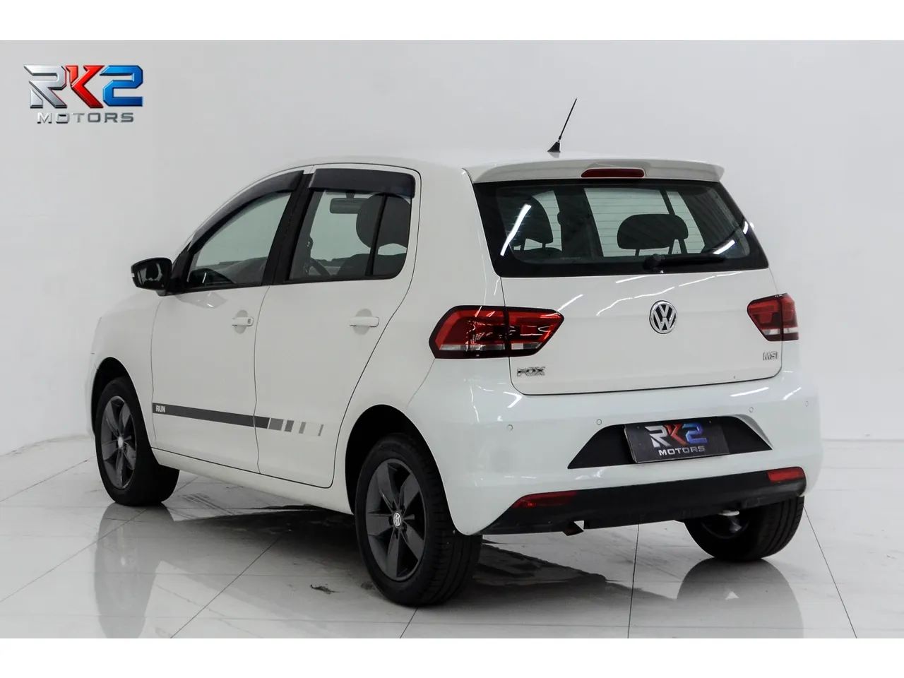 Volkswagen Fox RUN 1.6 Flex 8V 5P 2017 - Foto 4