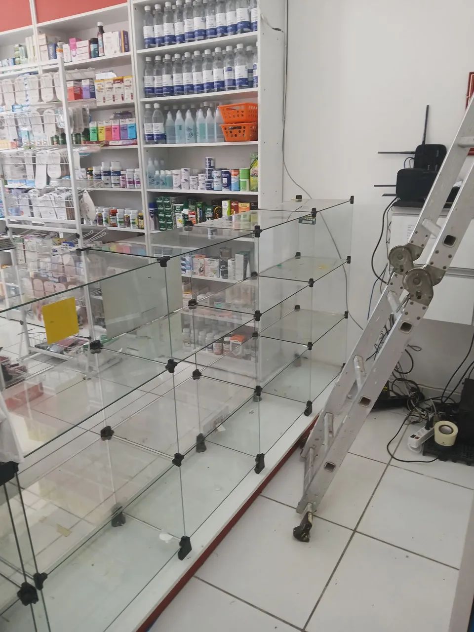 Balcão vidro modular