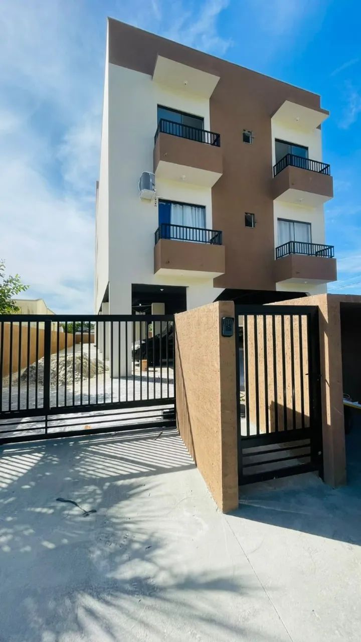 Studio no Ribeirão da Ilha - Pronto para morar - Sol da manhã com vaga