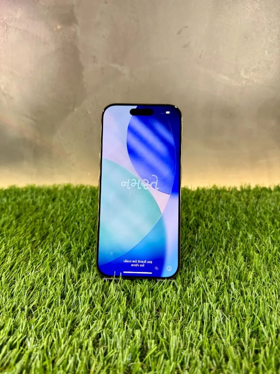 IPHONE 16 PRO - 256GB Desert Titanium  - Foto 2