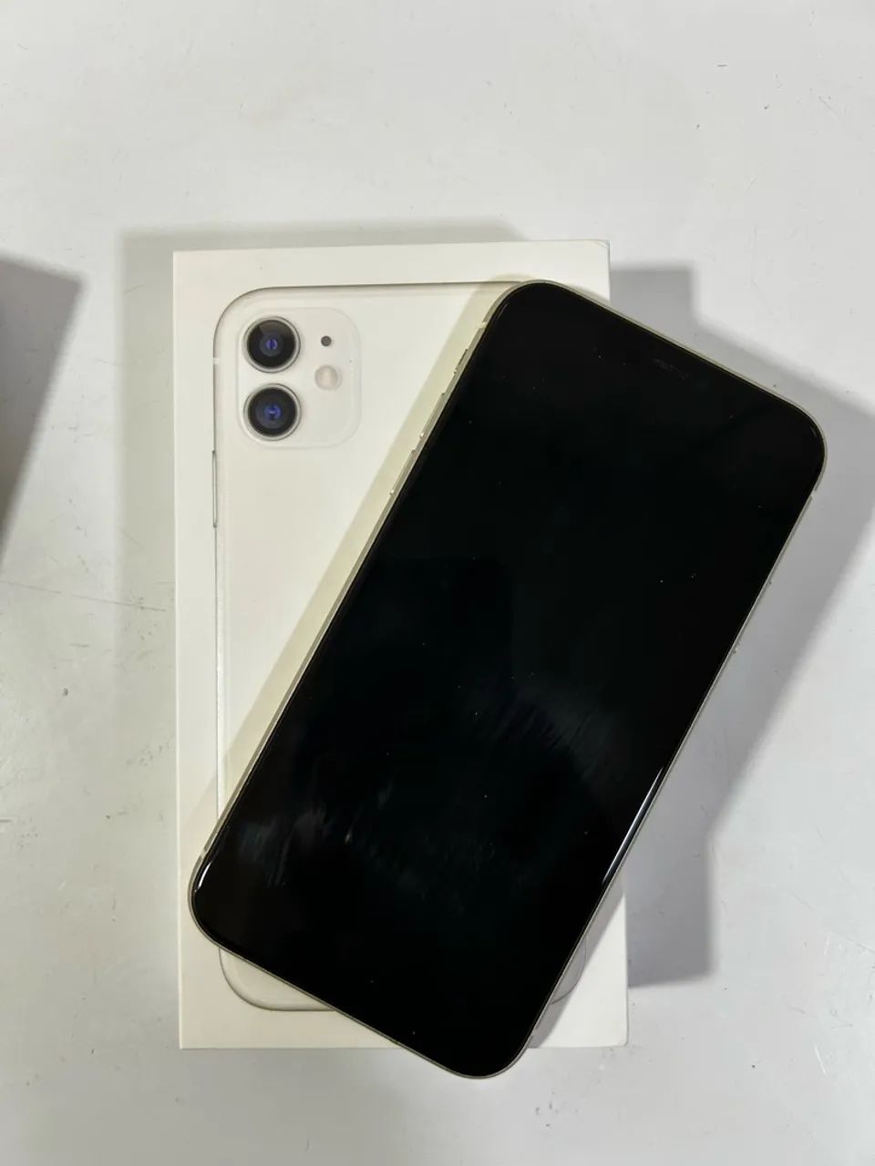 IPHONE 11 64g - Celulares e Smartphones - Santa Maria, Brasília