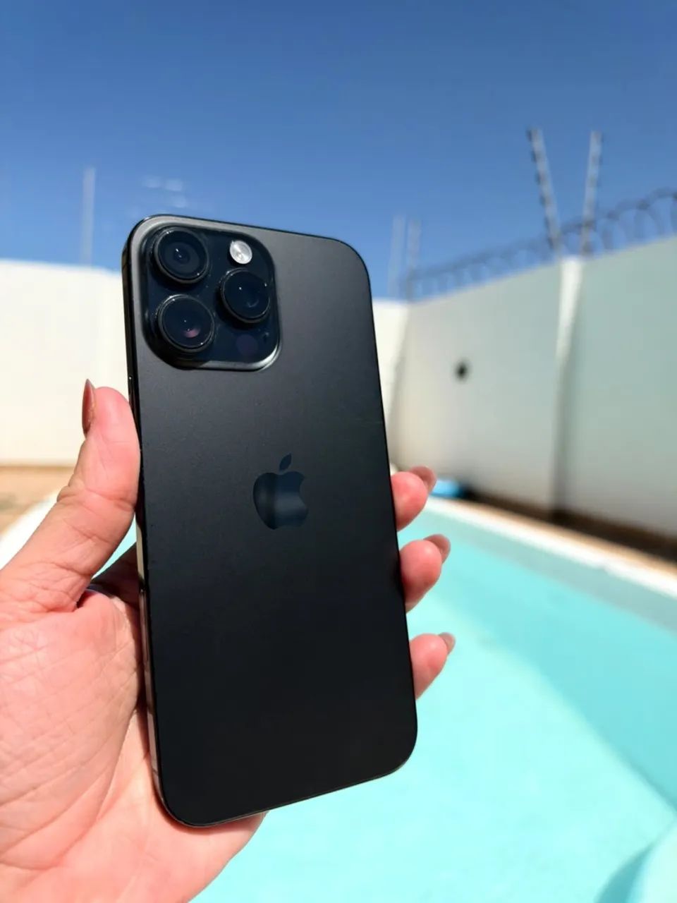 iPhone 16 Pro Max - Foto 2