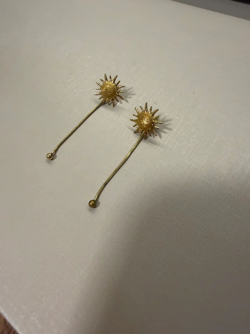 Brinco Ouro 18 k Sol e franja 