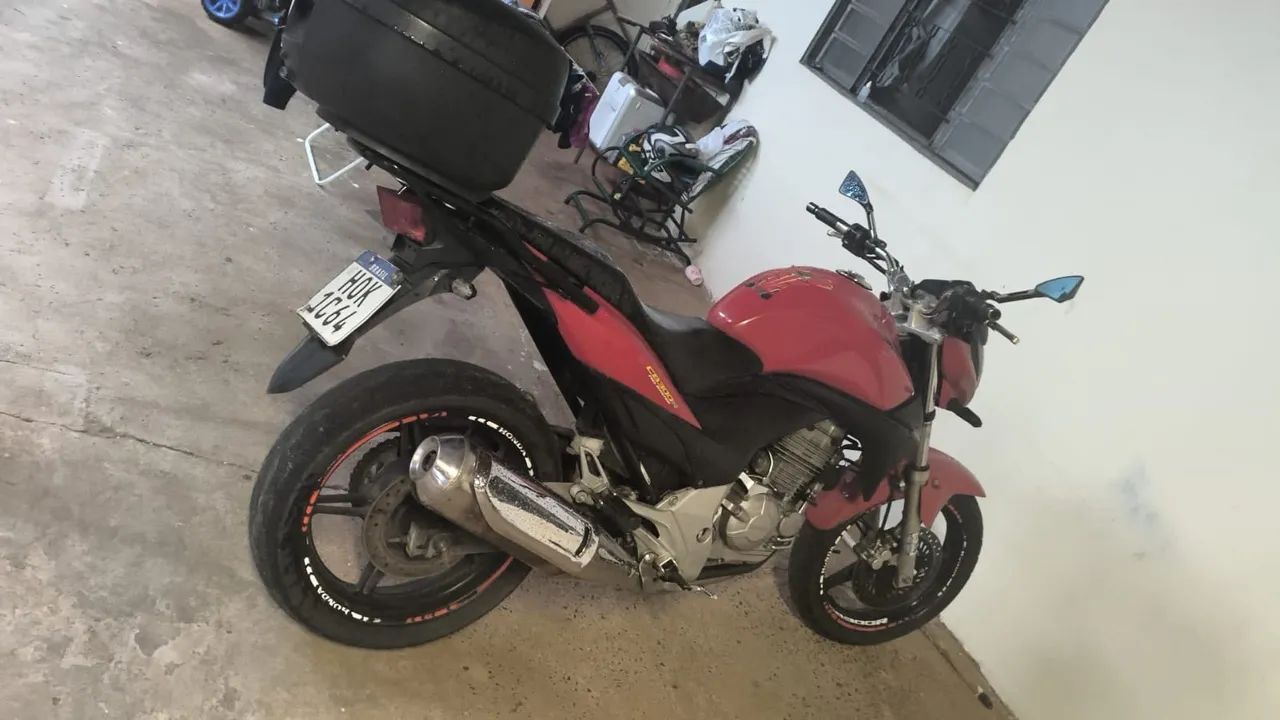 CB 300  - Foto 3