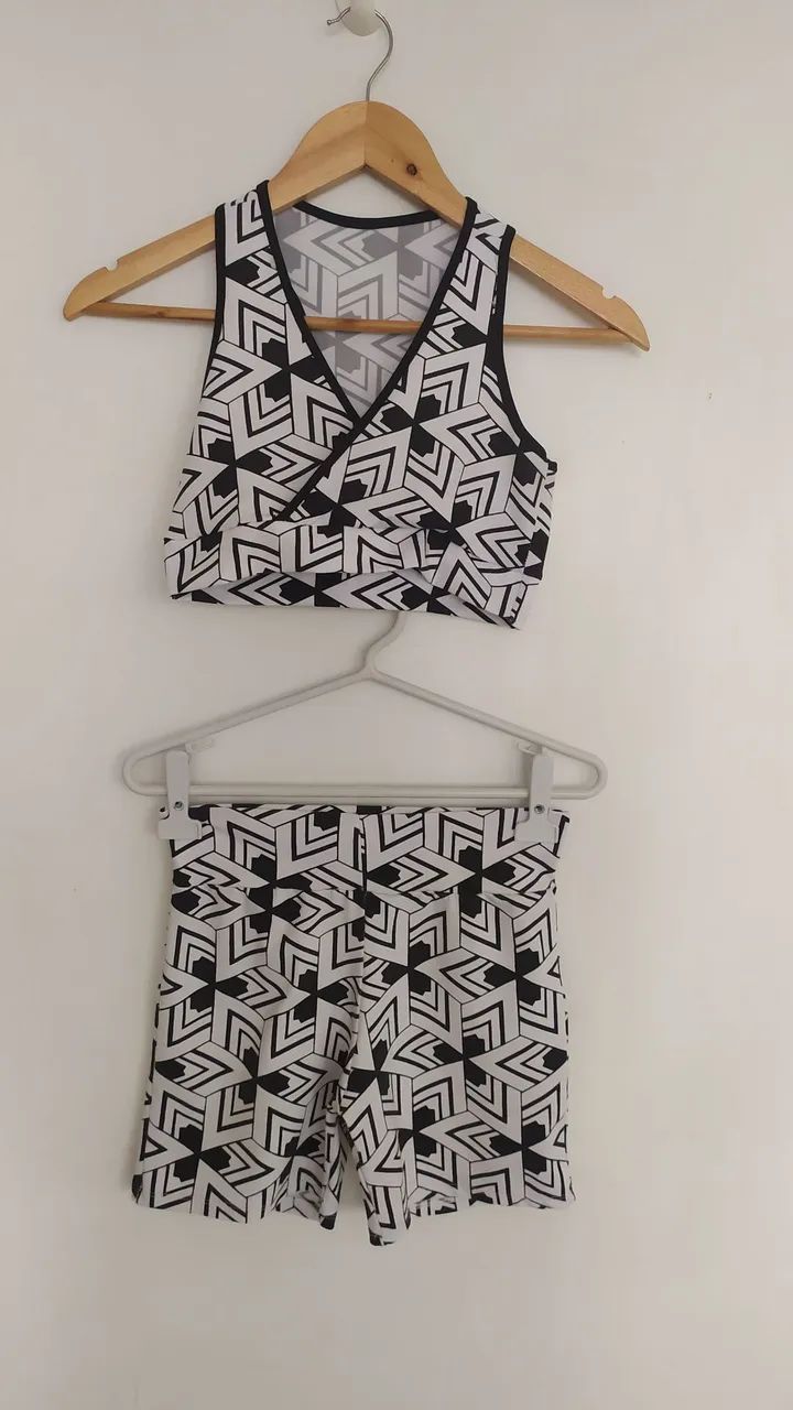 Conjunto fitnes estampado Tam M  - Foto 4