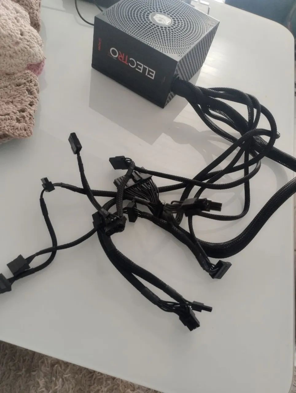 Fonte PCYes Electro V2 550W ? Nova, sem uso - Foto 4
