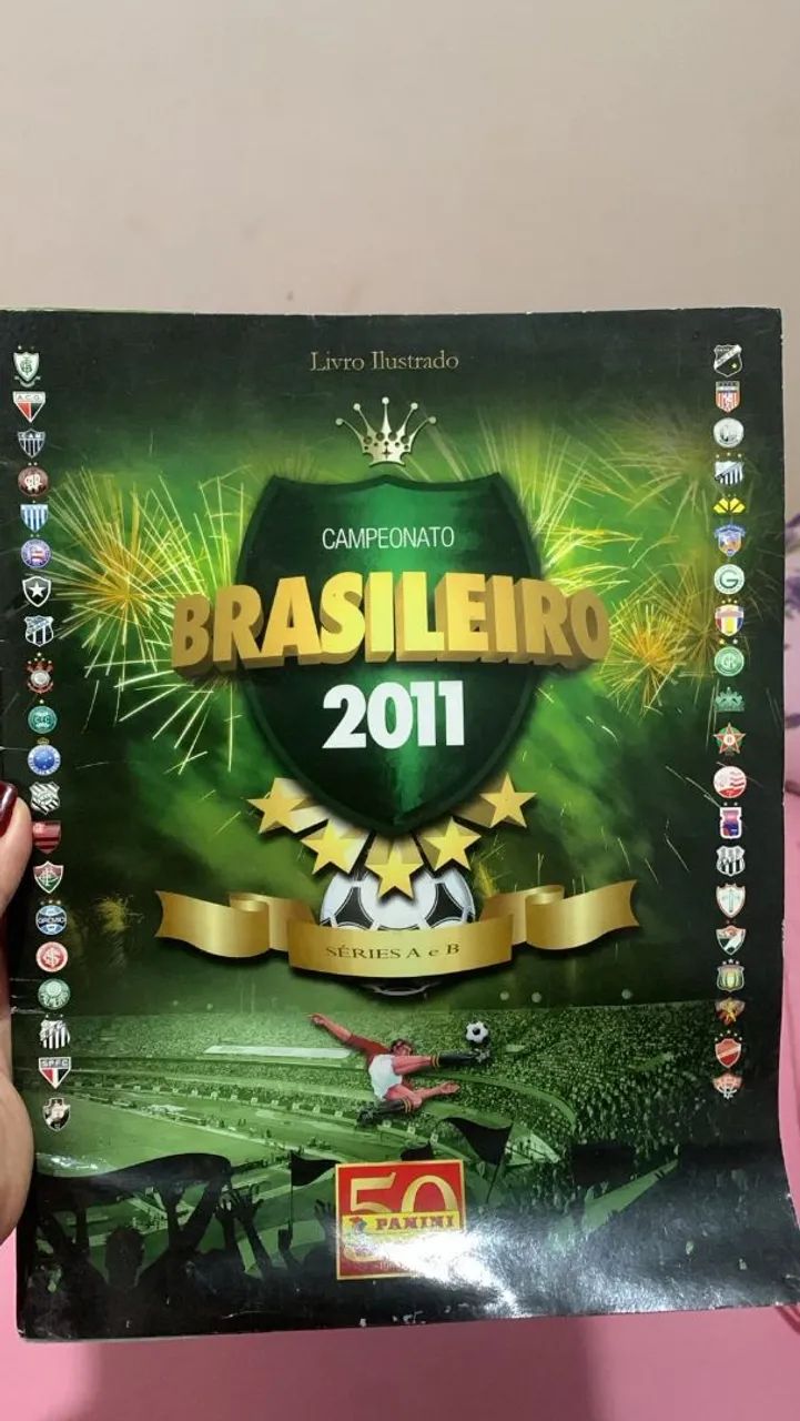 ÁLBUM DE FIGURINHAS, 2010,2011 e 2012, RELÍQUIAS. - Foto 2