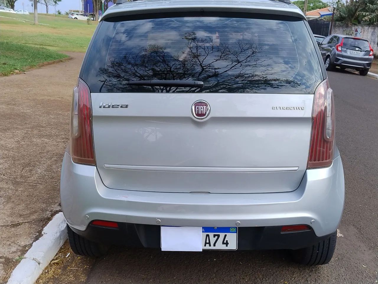 Fiat Idea Attractive 1.4 Fire Flex 8V 5P 2013 - Foto 3