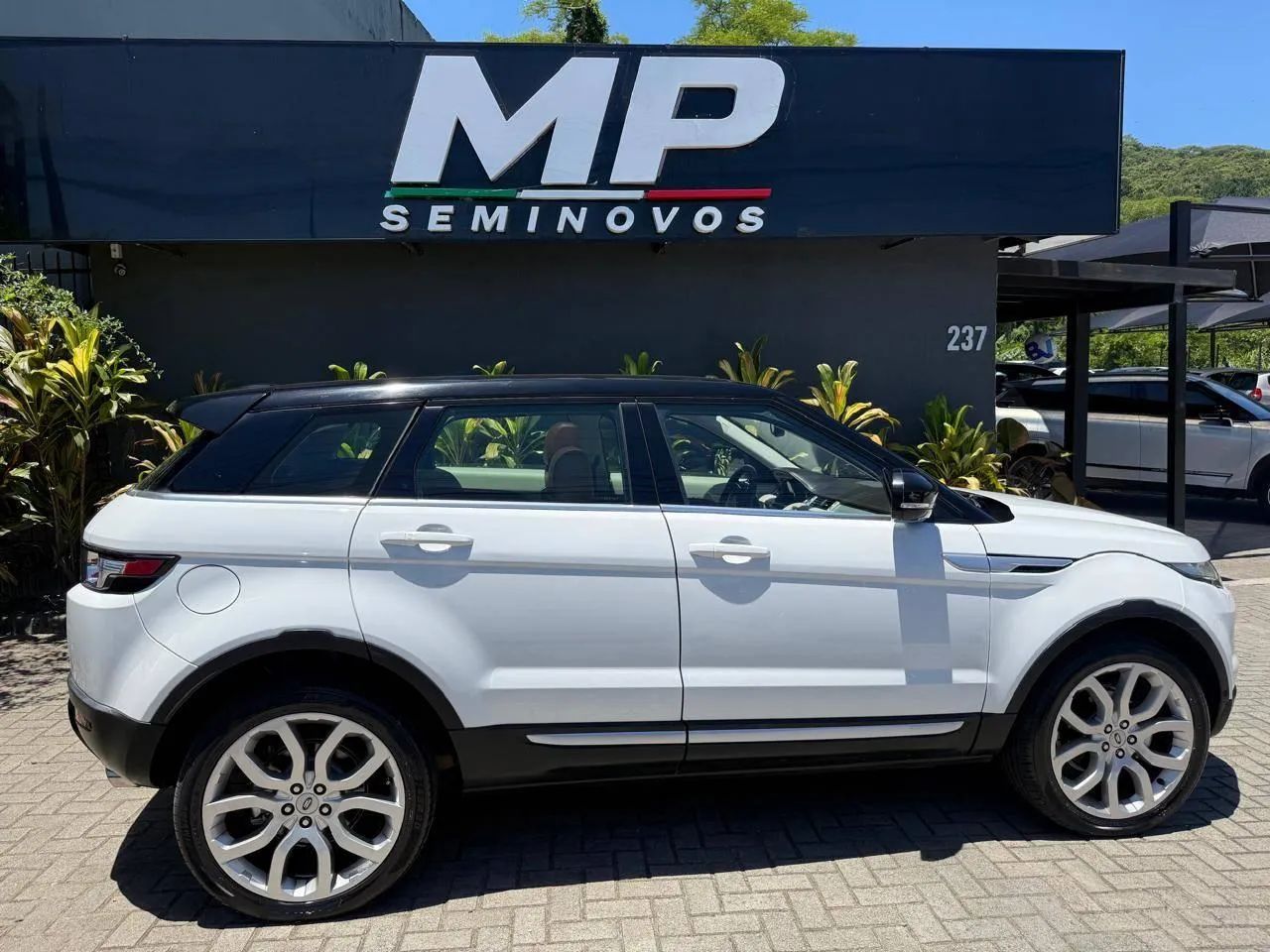 Land Rover Range Rover Evoque Prestige 2.0 Aut. 5P 2013 - Foto 3