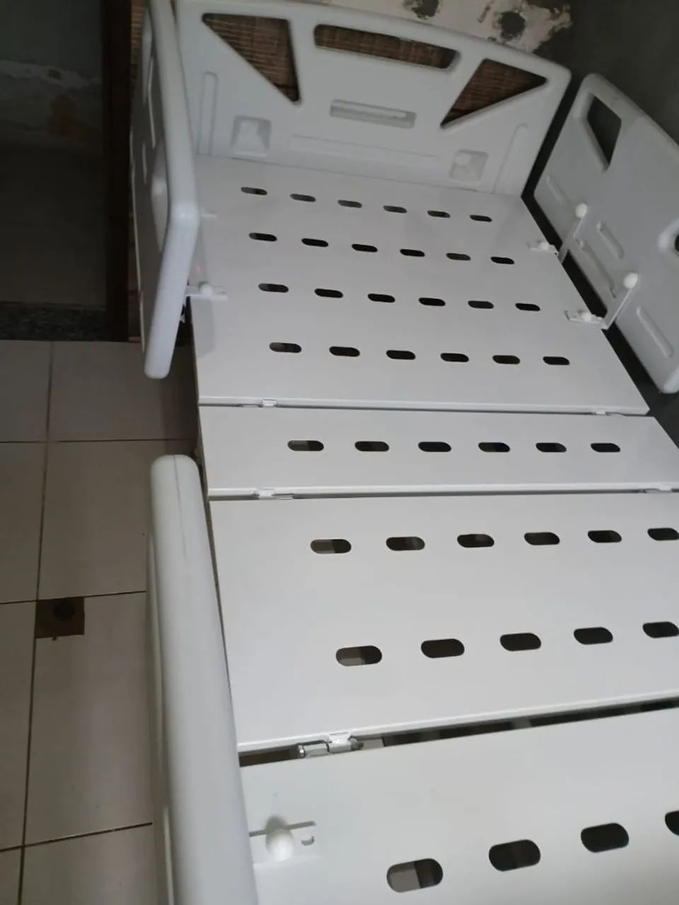 Cama Hospitalar Manual 2024 - Foto 3