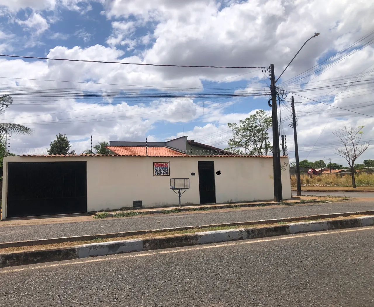 Vende-se casa no cidade satélite 