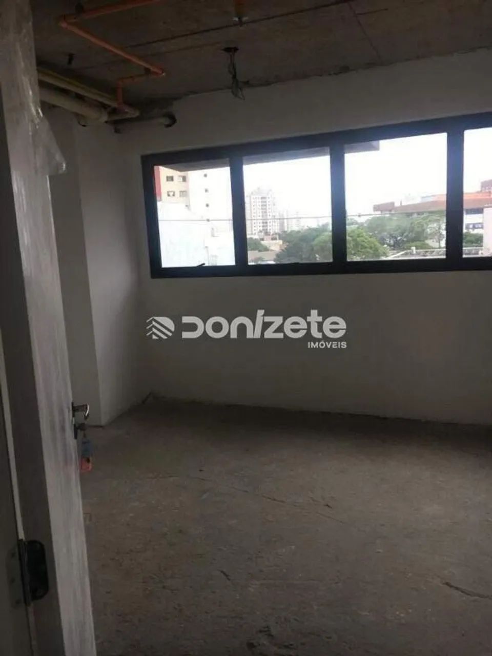 Sala Comercial de 32 m² à venda em Vila Assunção, Santo André  1 vaga